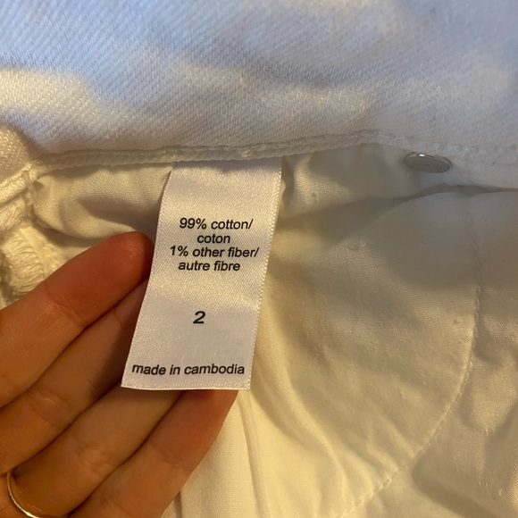 High Rise White Shorts - Picture 6 of 7